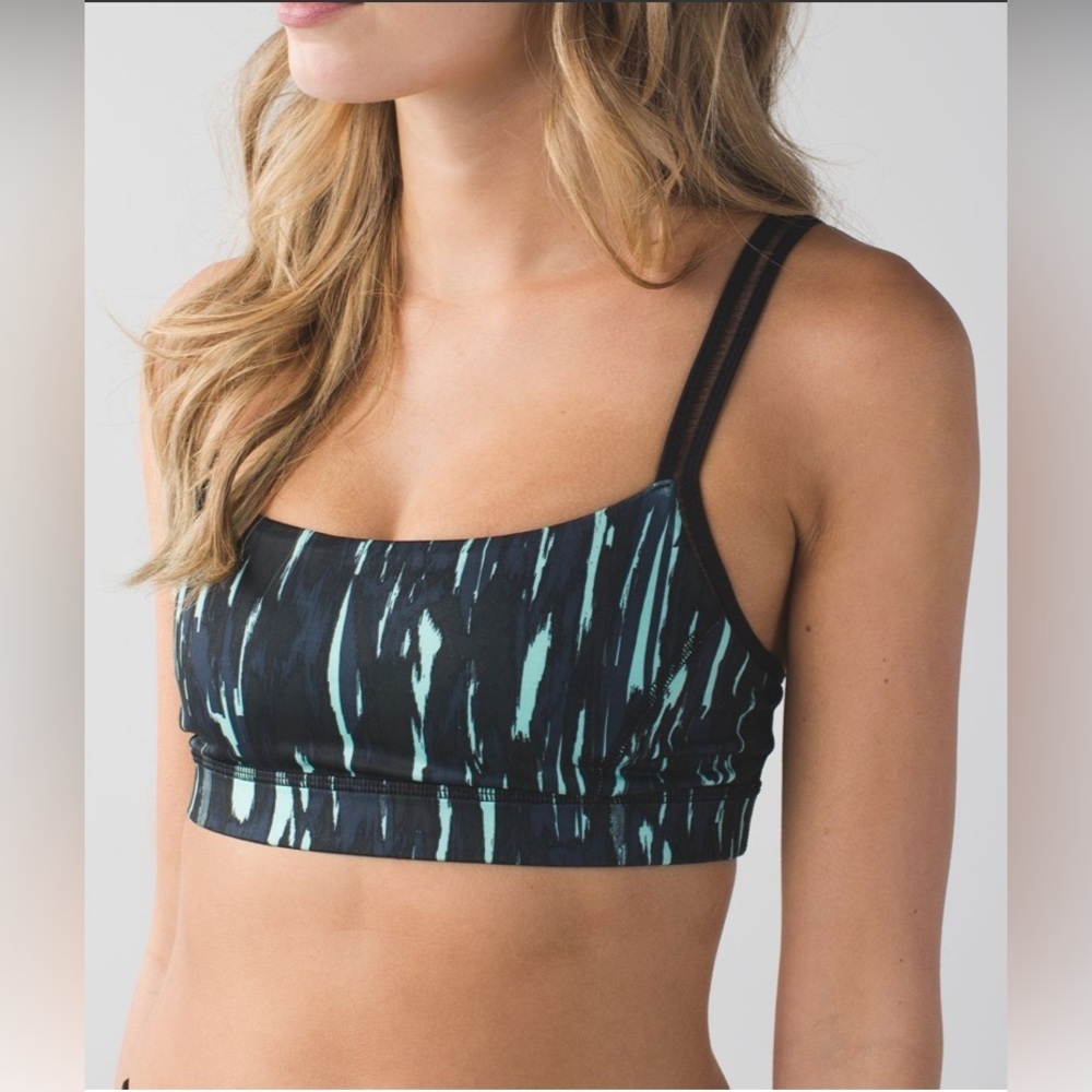 Lululemon Straight Up Bra Painted Animal Menthol Black Size 6